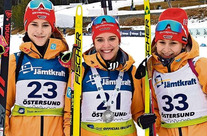 Silber in der Mitte: Lena Siegmund mit Sydney-Laureen Wüstling und Melina Gaupp (links).